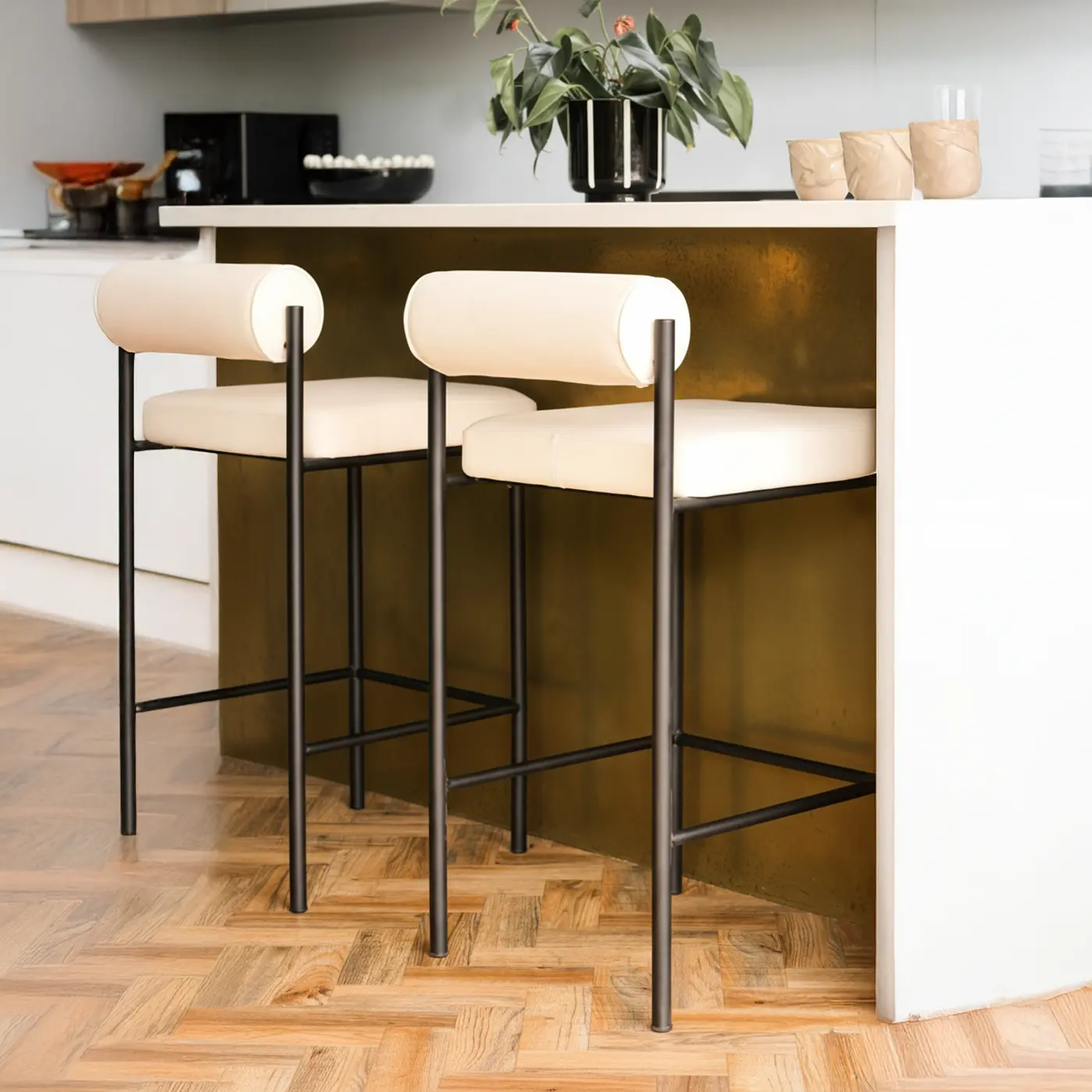 Ravon Bar Stool