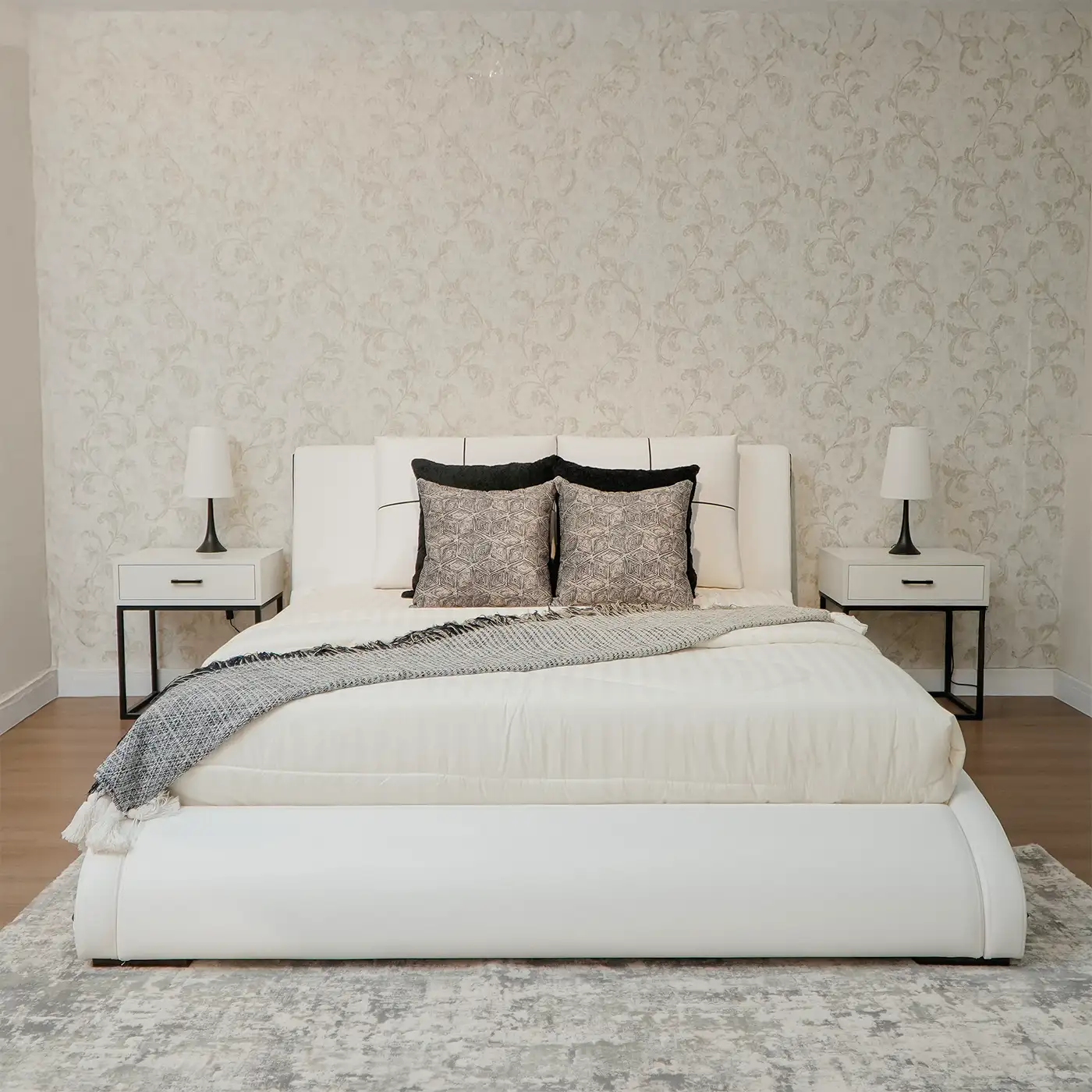 Archoden 5-Piece Bedroom Set - Image 2