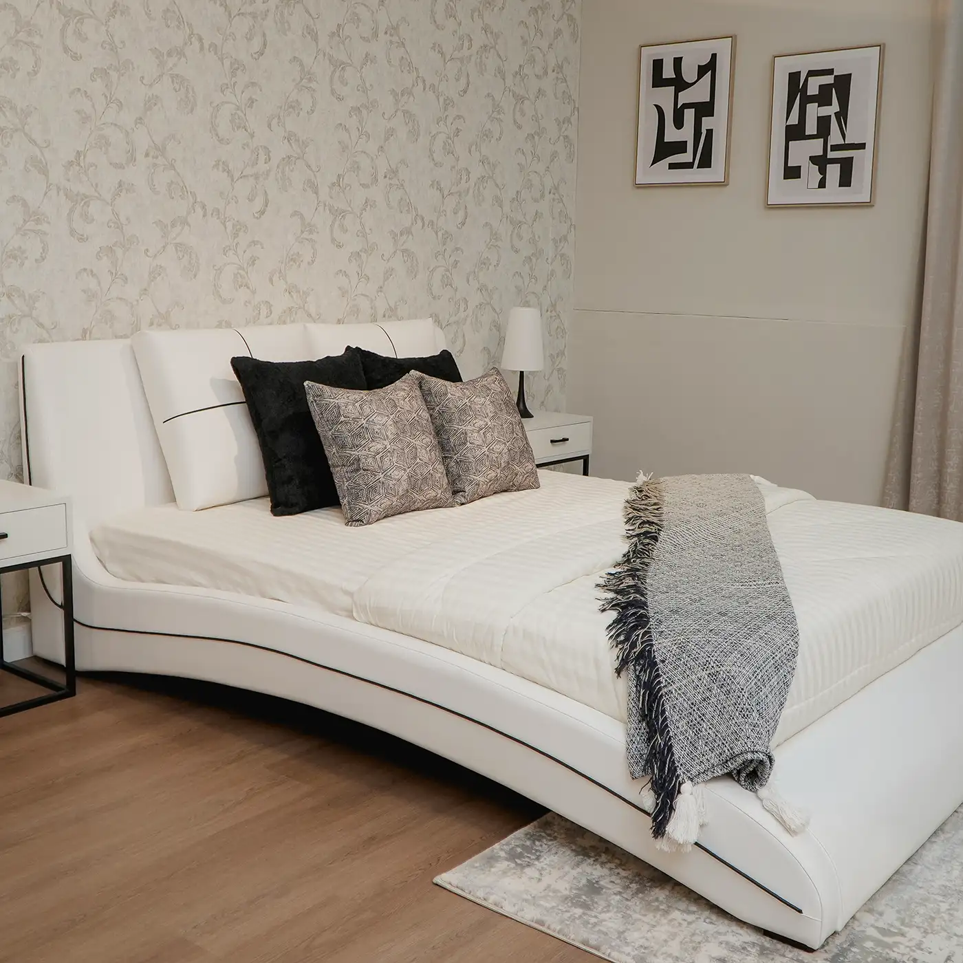 Archoden 5-Piece Bedroom Set - Image 3
